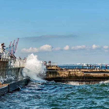 в центре на малой арнаутской Odessa