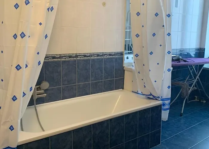 в центре на малой арнаутской Apartment